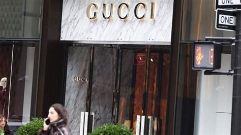 gucci crise 2008|Gucci sales decline seen as first signal of luxury goods slowdown.